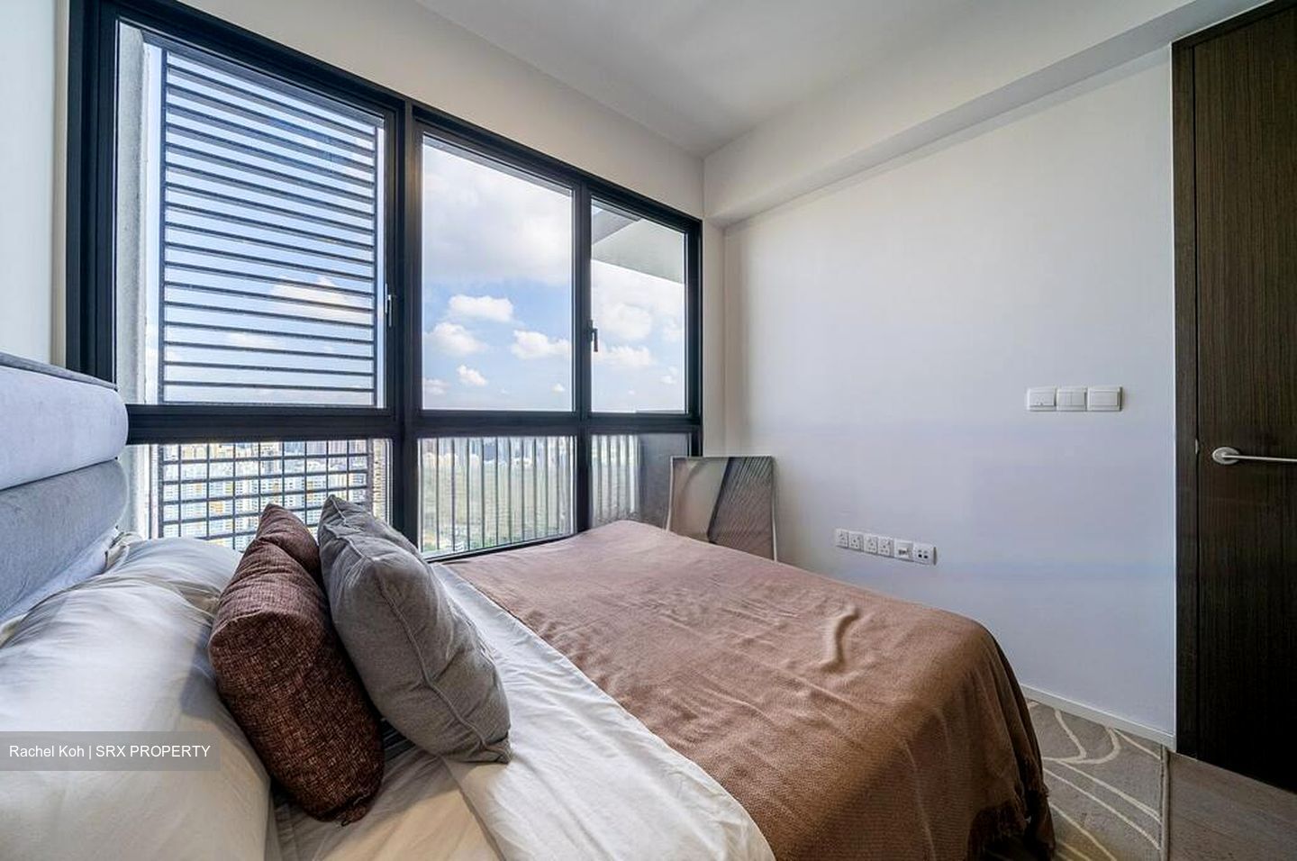 Avenue South Residence (D3), Apartment #577585341